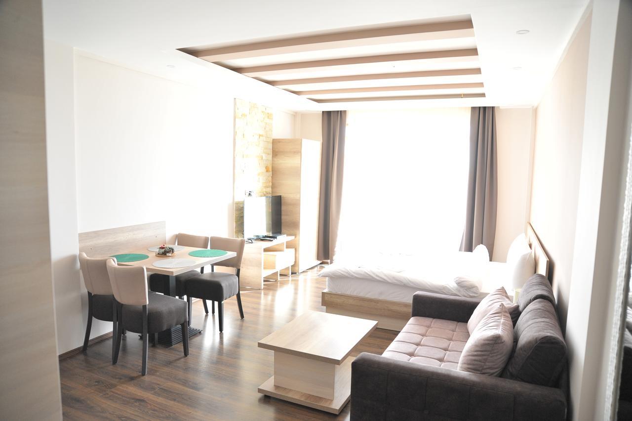 Apartments Milmari M 6.7.8 Kopaonik Bagian luar foto